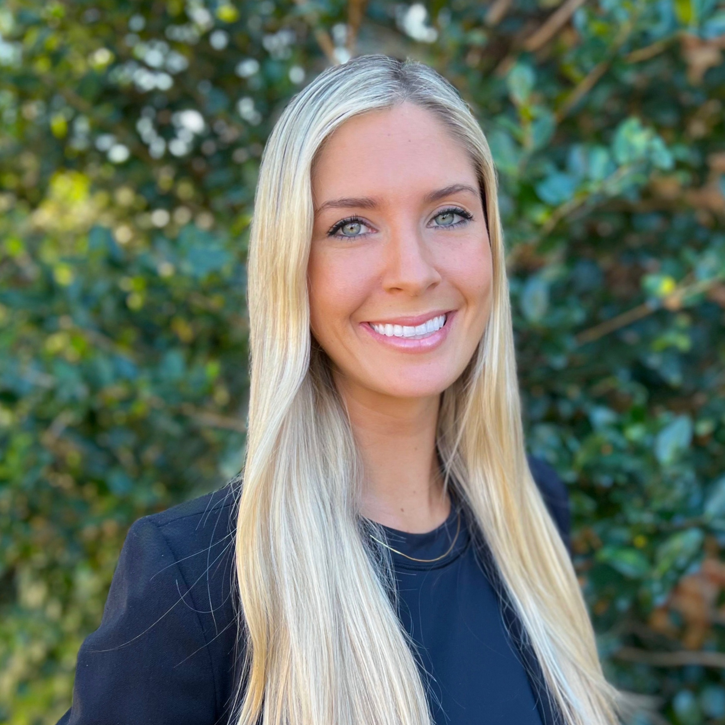 Headshot of Bonnie Gibbons