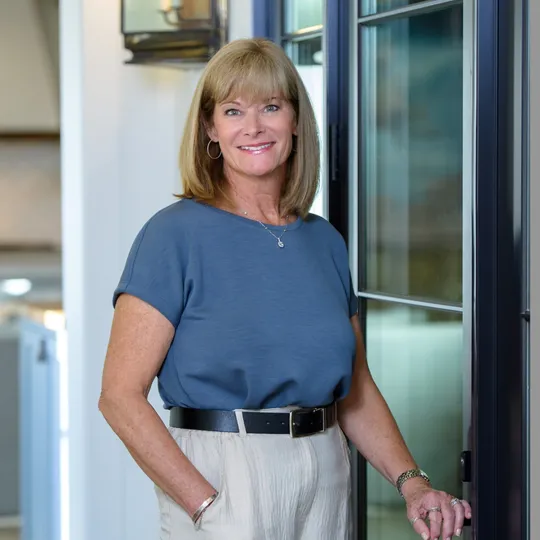 Tracy Ackley, Agent in  - Compass