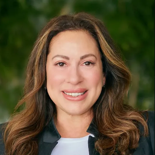 Tina Buccellato, Agent in  - Compass