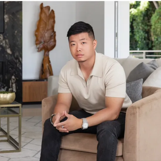 Michael Yue, Agent in  - Compass