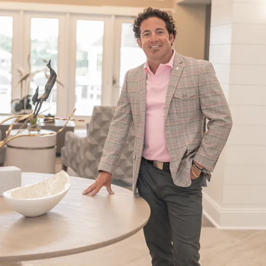 Tony Immediato, Agent in  - Compass