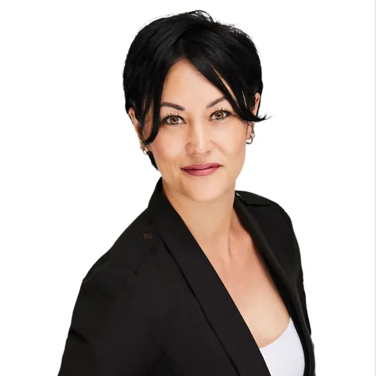 Marcia Kim, Agent in  - Compass