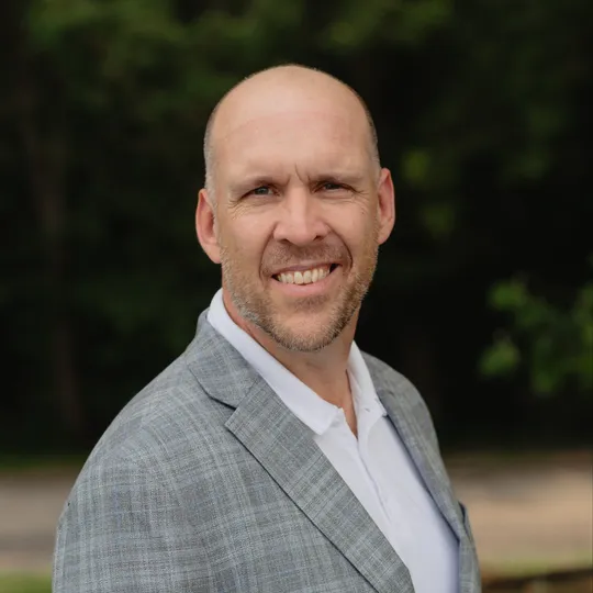 Mike Lingg, Agent in  - Compass