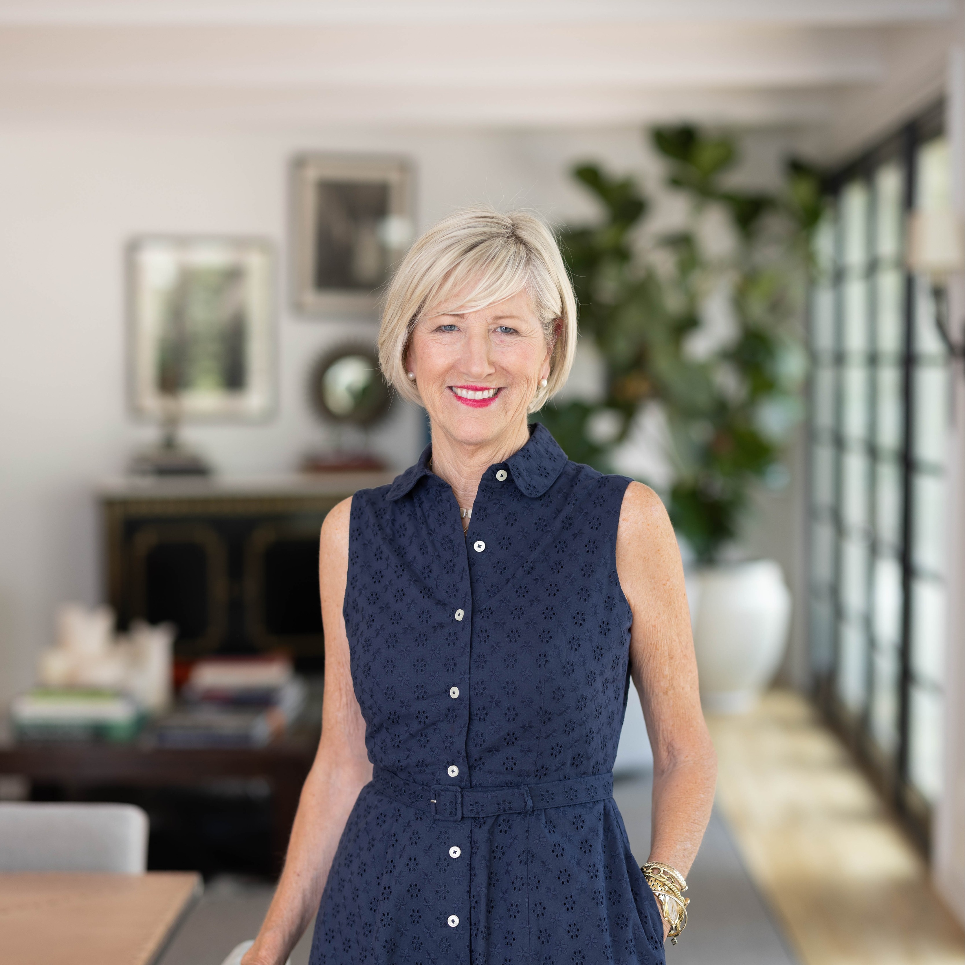 Headshot of Julie Connor