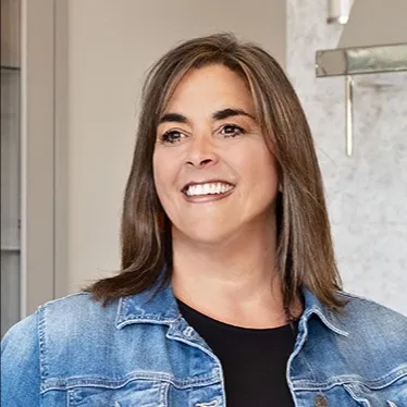 Chris Lukins, Agent in  - Compass