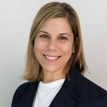 Alina Fernandez, Agent in  - Compass