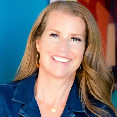 Kim Smith, Agent in  - Compass