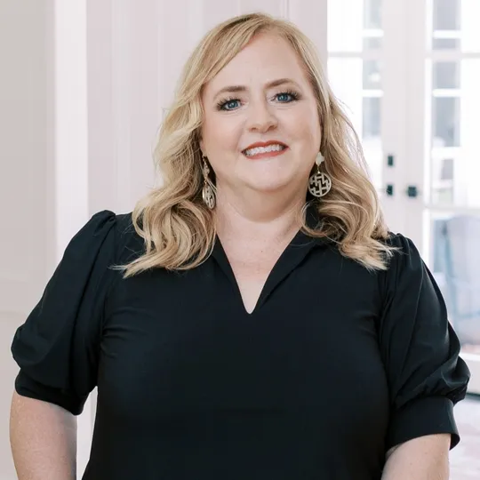 Amy Raper, Agent in  - Compass