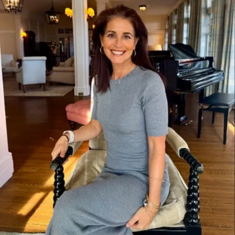 Jessica Metzler, Agent in  - Compass