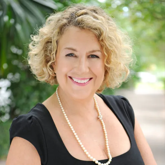 Robin Katz, Agent in  - Compass