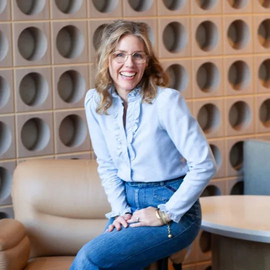 Sarah Snodgrass, Agent in  - Compass