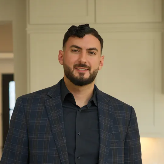 Sanad Awad, Agent in  - Compass