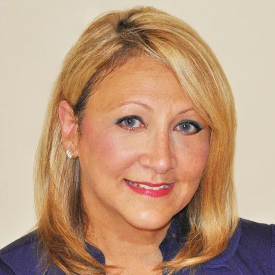 Carmen Waring, Agent in  - Compass