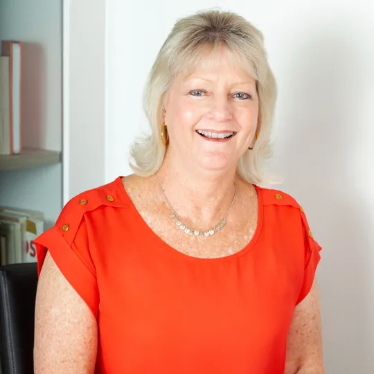 Cindy Arend, Agent in  - Compass