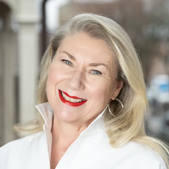 Beth Rudd, Agent in  - Compass