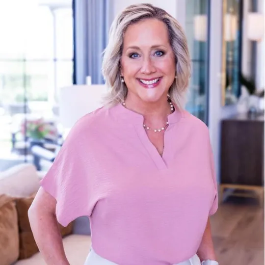 Terri Phillips, Agent in  - Compass