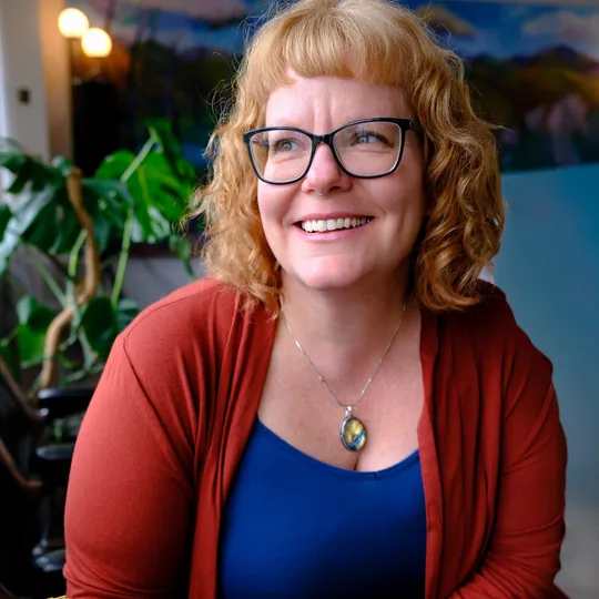 Becky Christensen, Agent in  - Compass