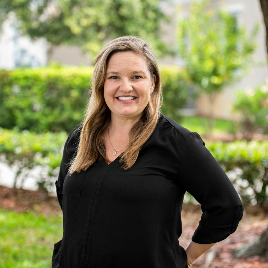 Headshot of Carrie Sellers