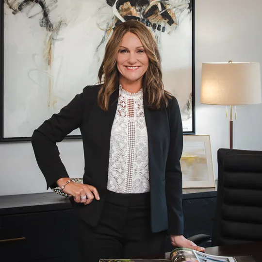 Jackie Lewis, Agent in  - Compass