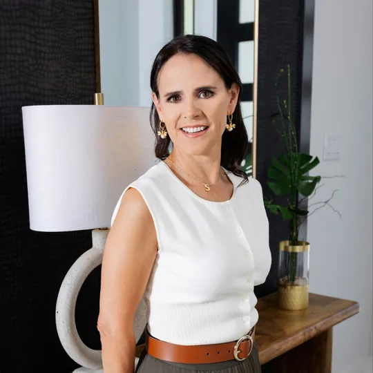 Susy Elosegui, Agent in  - Compass