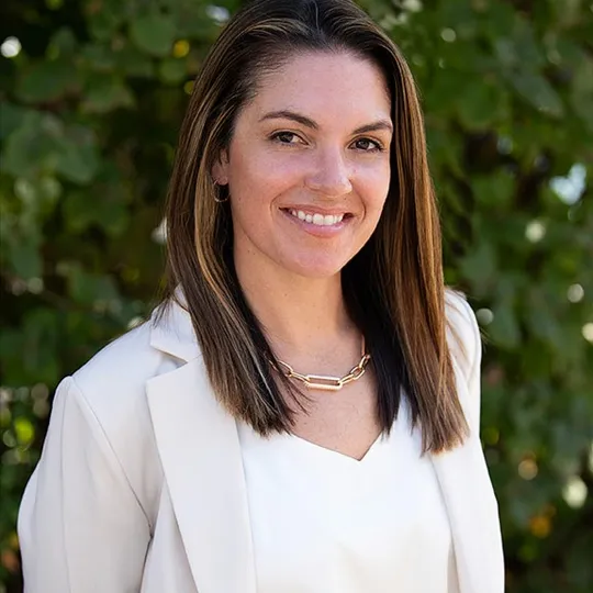 Catherine Venezia, Agent in  - Compass