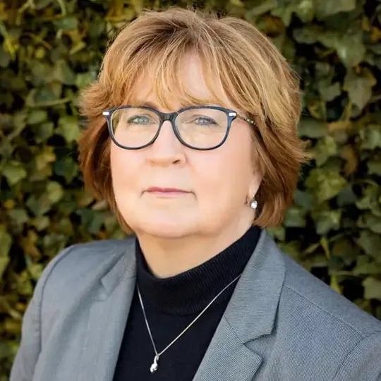 Mary Keller, Agent in  - Compass