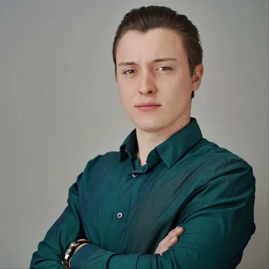 Nick Shchetinin, Agent in  - Compass