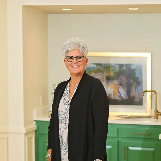 Angi Trahan, Agent in  - Compass