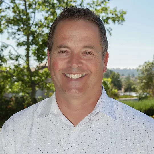 David Taxer, Agent in  - Compass