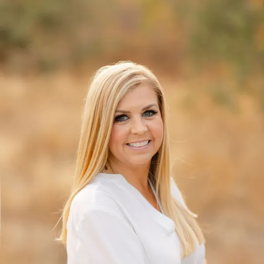 Shanna Morelli, Agent in  - Compass