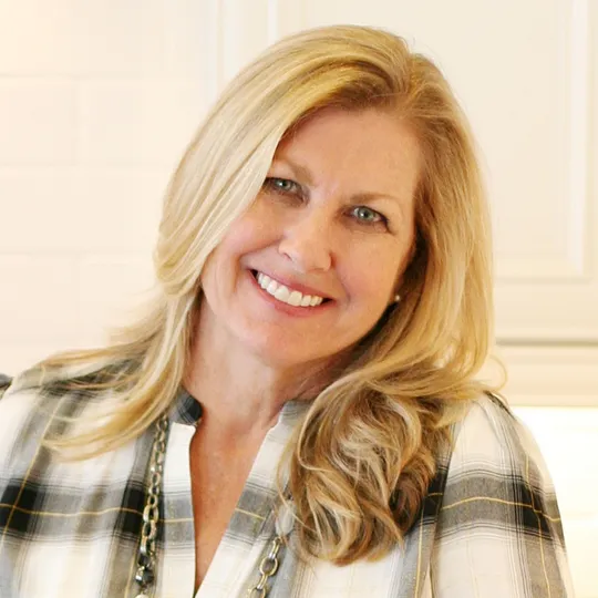 Laura Schupp, Agent in  - Compass