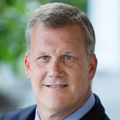 Victor Boyd, Agent in  - Compass