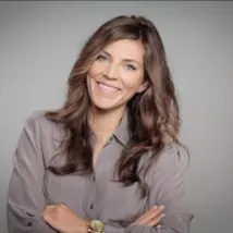 Amy Bartosik, Agent in  - Compass