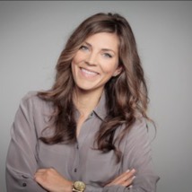 Headshot of Amy Bartosik