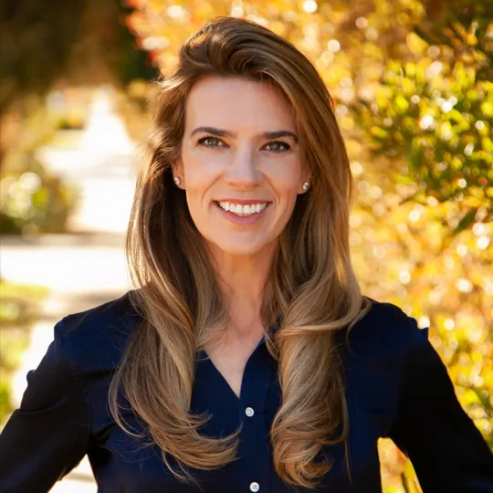 Alison MacCracken, Agent in  - Compass