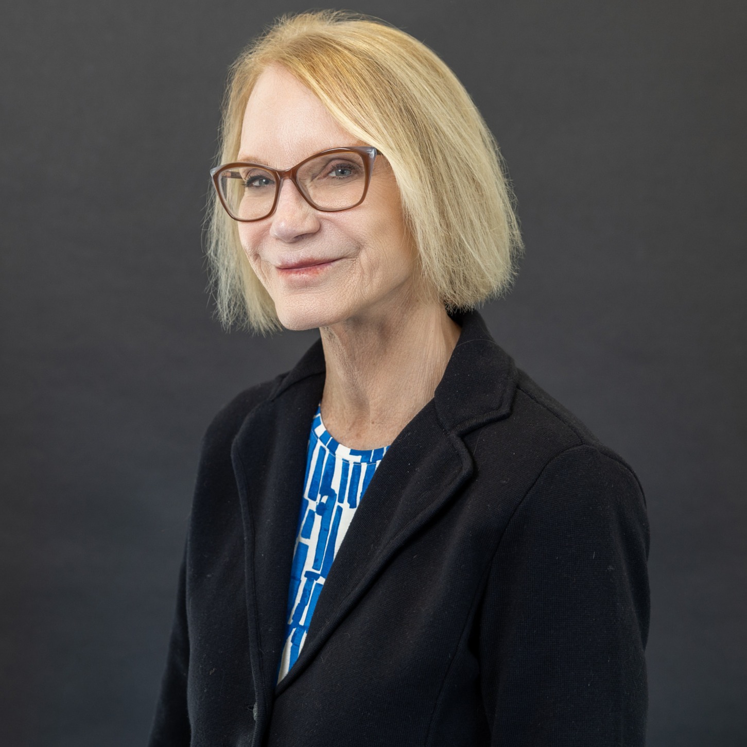Headshot of Claudia Byrnes