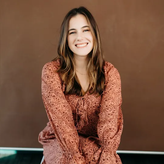 Alexa Rogers, Agent in  - Compass