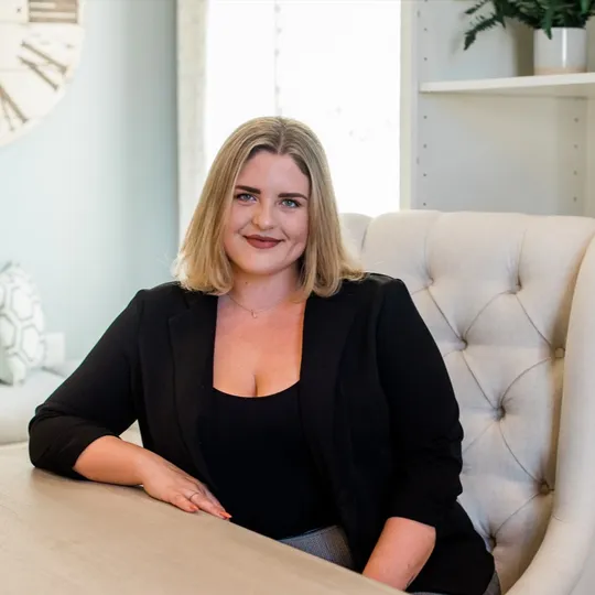 Rachel Zimmerman, Agent in  - Compass