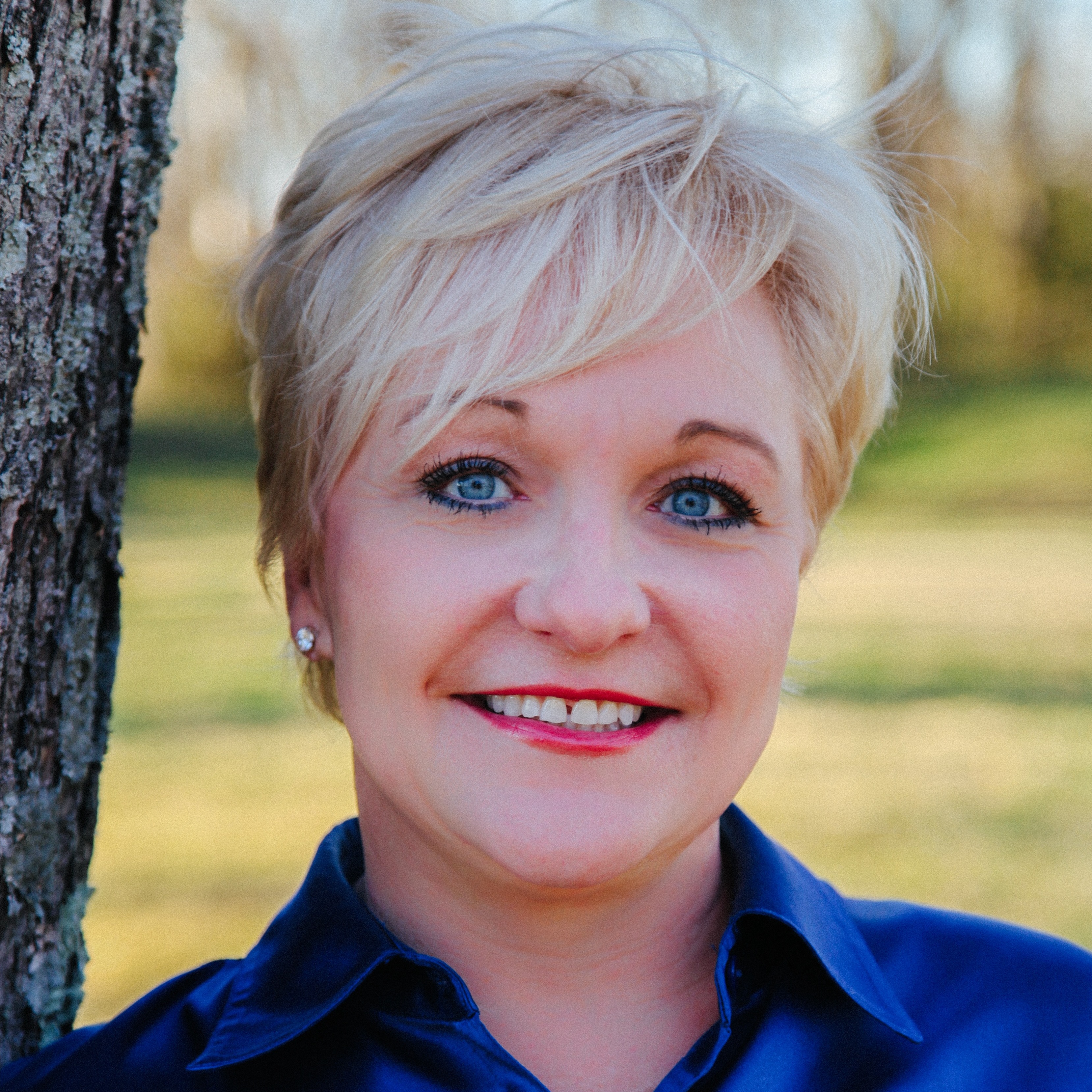 Headshot of Elisa Parker