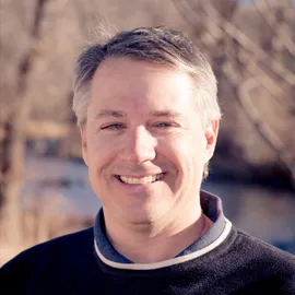 Marc Bennett, Agent in  - Compass