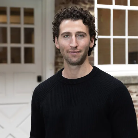 Ian Lefkowitz, Agent in  - Compass