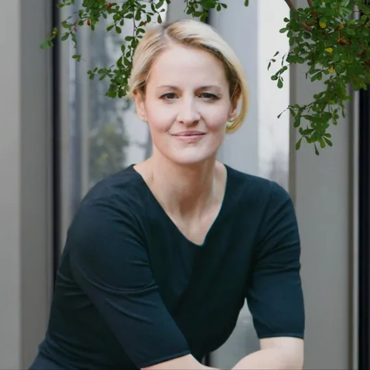 Kristin Thomas, Agent in  - Compass