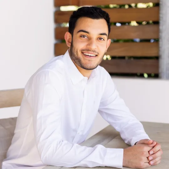 Tal Lotzof, Agent in  - Compass