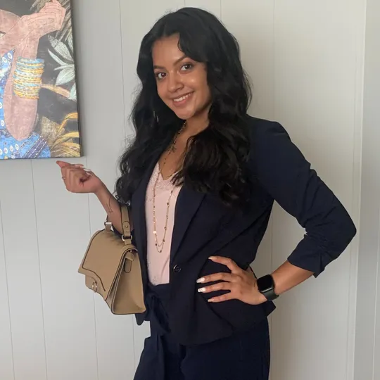 Leilani Roman, Agent in  - Compass