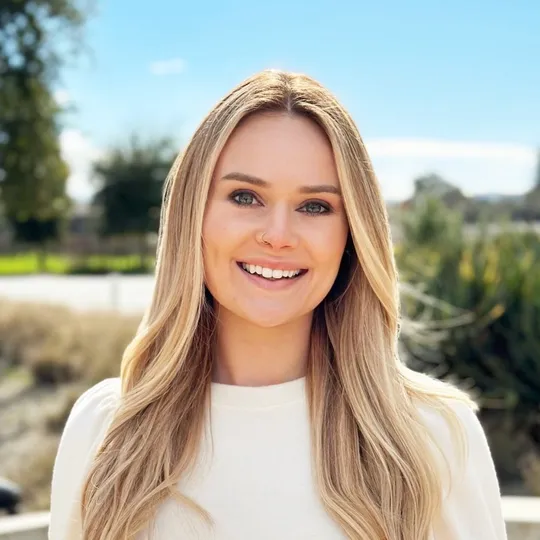 Courtney Burghall, Agent in  - Compass