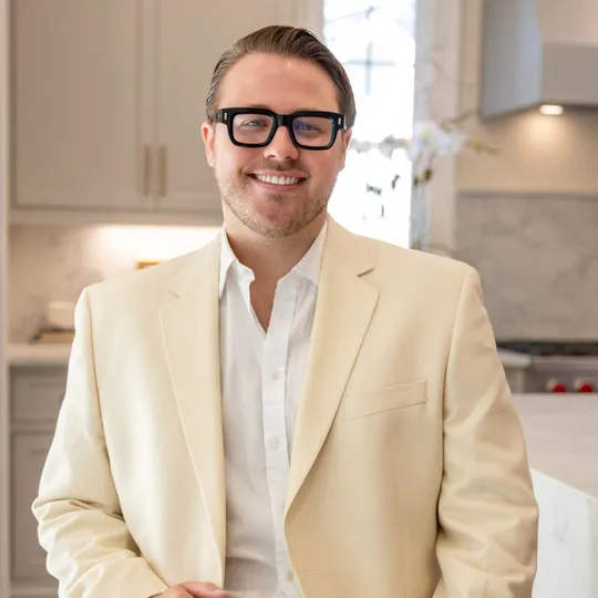 Grant Cunningham, Agent in  - Compass