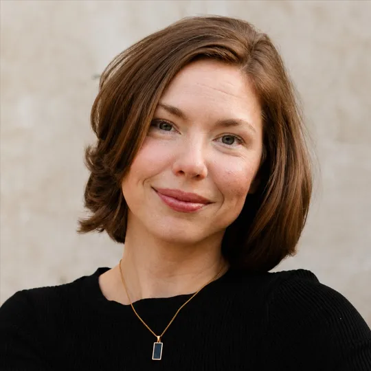 Kristin Indorato, Agent in  - Compass