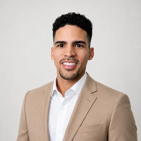 David Rojas, Agent in  - Compass