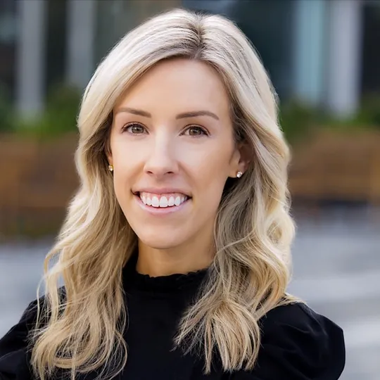 Jillian Stringer Levitt, Agent in  - Compass