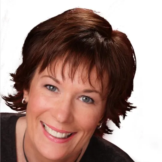 Kate Pedersen, Agent in  - Compass